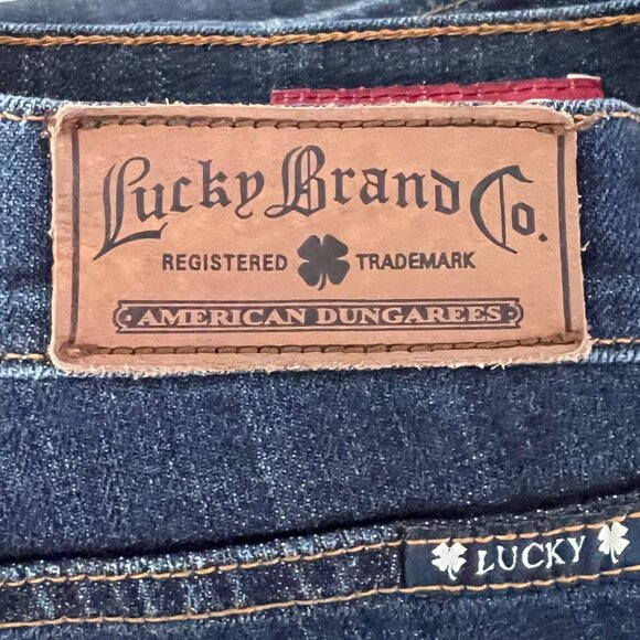 Lucky Brand Sofia Bootcut Jeans Womens Size 14/32 Dark Wash Regular Fit EUC - Picture 7 of 16